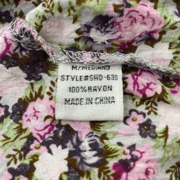 LOVE Culture Floral Dress - Picture 9 of 9